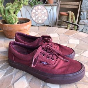 VANS maroon lace up sneakers // woman’s Sz 6